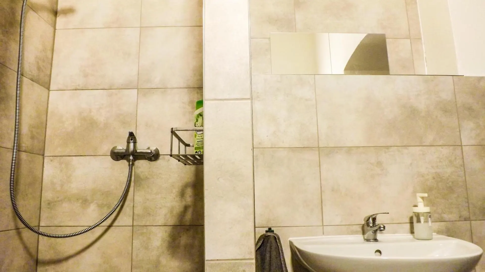 בית אירוח פראג Two-Room Apartment Near The Center F2