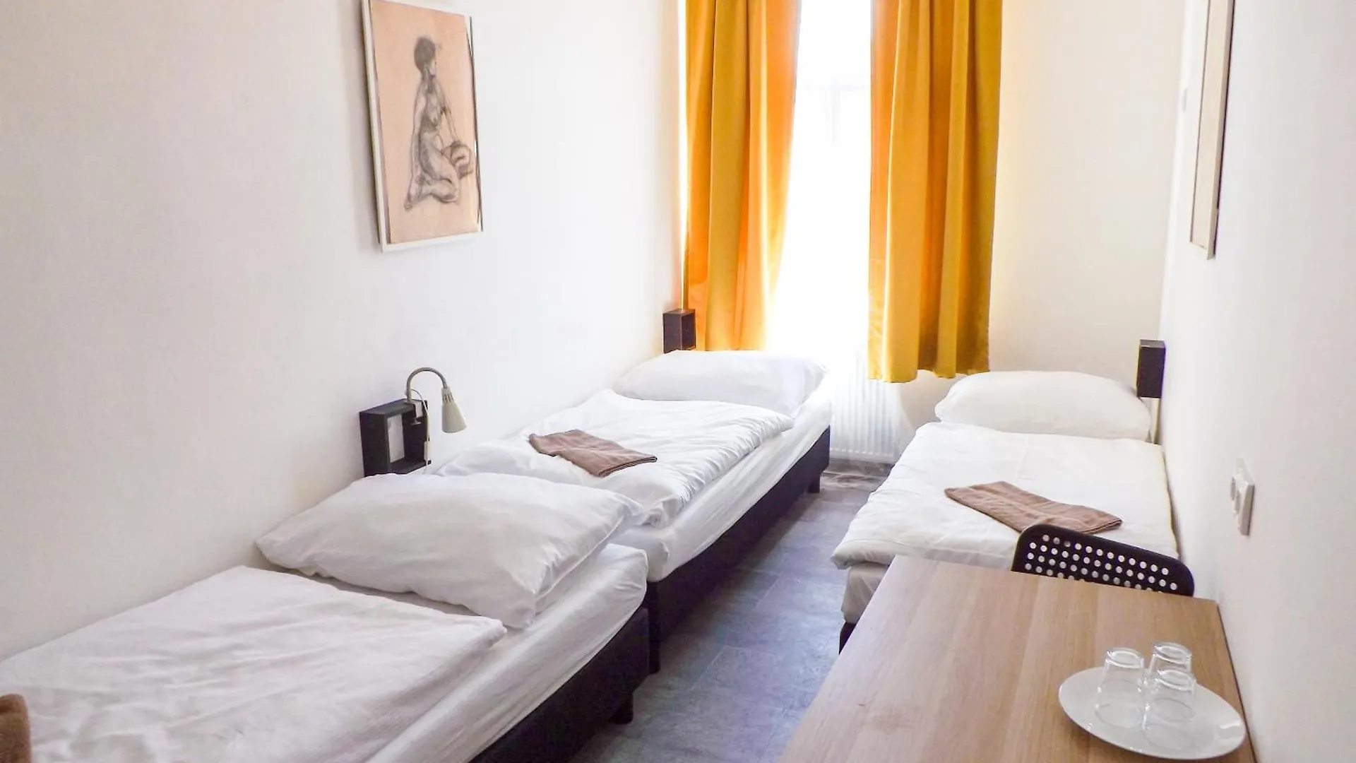 פראג Two-Room Apartment Near The Center F2